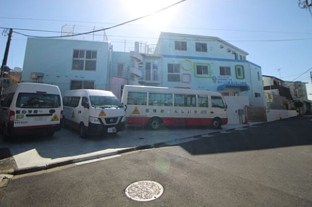 認定こども園 聖心第三幼稚園(約484m)
