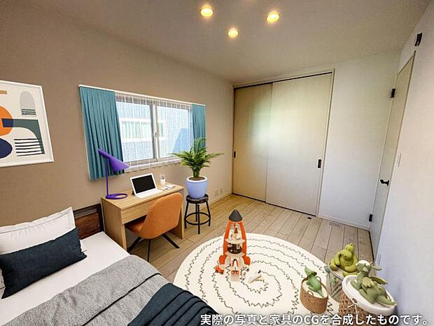 【洋室【40号地】(2024年2月撮影)】各居室には専用収納付きで整理整頓しやすい部屋に