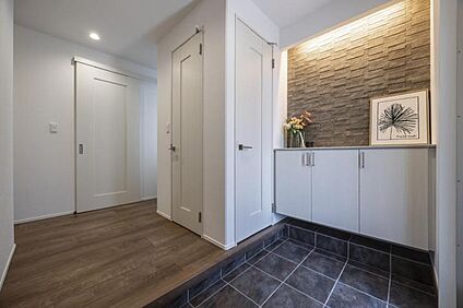 玄関【3号地】（2025年8月撮影）