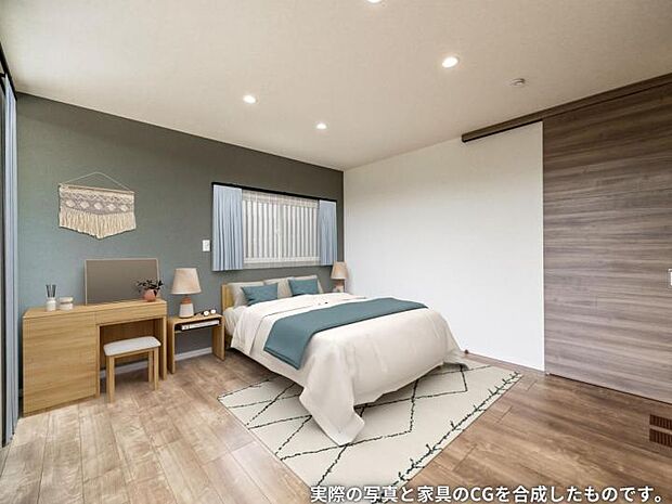 【主寝室【27号地】(2024年8月撮影)】WICとカウンター付きだから便利で機能的な寝室