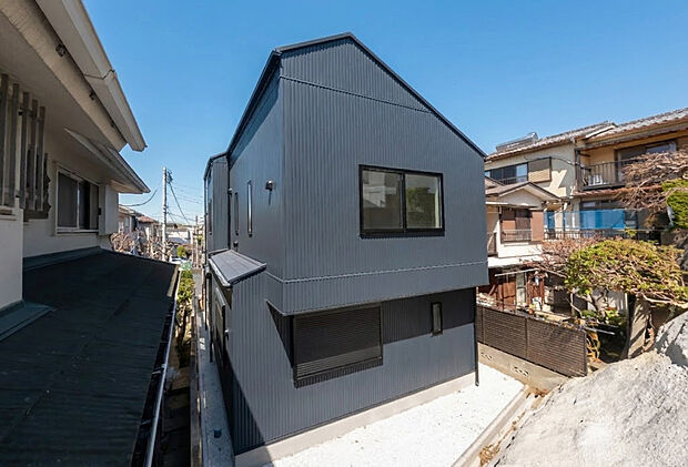 ワンランク上の高級感、それ以上の満足感溢れる素敵な街並みです。
ぜひ、現地をお気軽にご見学ください。