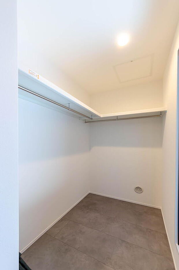 【収納】洗面横のファミリークローク