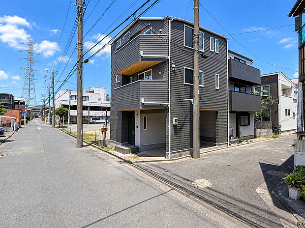 日々の生活の「あったらいいな」がたくさんつまった家。毎日に時間とゆとりが増え、生活が輝き始める。そんなことが、いつの間にか当たり前に感じることができる。毎日に感動を、「こころ躍る家」。