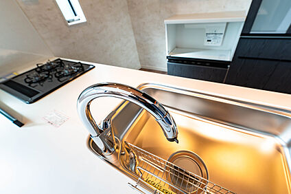 タッチレス水栓