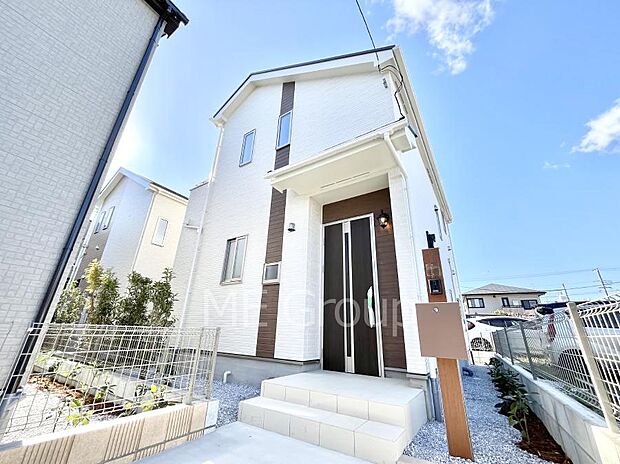 暮らしやすさと居心地の良さにこだわったシンプルで飽きのこないデザイン !