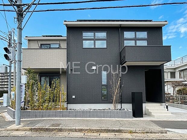 たっぷりの陽光と心地よい風が舞い込む住まい