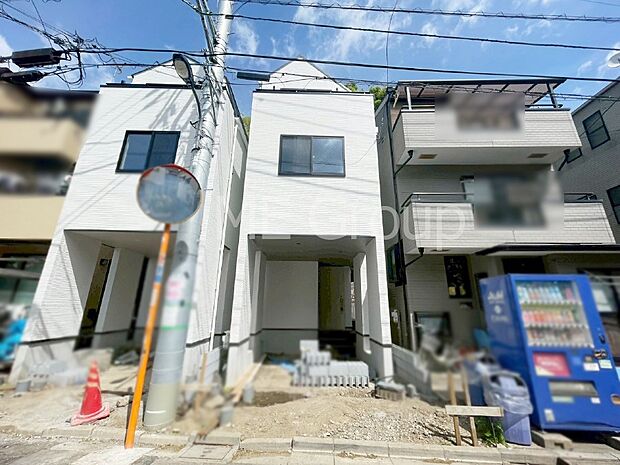 洗練された外観、上質な住空間が広がる室内は永く安心して過ごせる住居です。