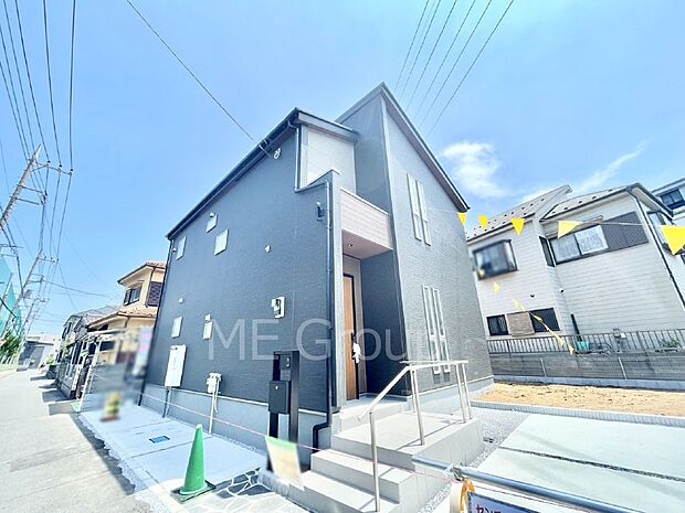 洗練された外観、上質な住空間が広がる室内は永く安心して過ごせる住居です。