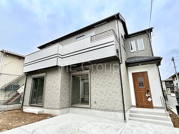 洗練された外観、上質な住空間が広がる室内は永く安心して過ごせる住居です。
