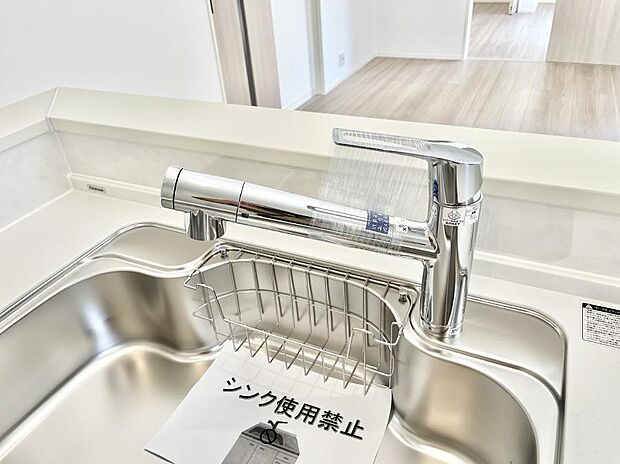 【浄水器】いつでも清潔なおいしいお水を。一つの水栓で水道水と浄水を使い分け。