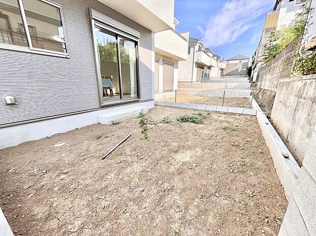 【庭】明るさたっぷりのお庭