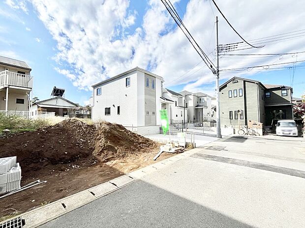 【前面道路含む現地写真】堂々完成!! ここから始まる新生活を応援いたします!