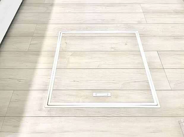 【床下収納】床下収納付き！日用品・非常用品の収納にも大活躍。