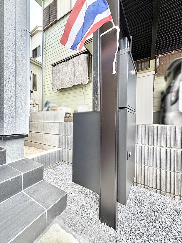 【その他現地】留守時の荷物の受け取りに便利な宅配ボックス