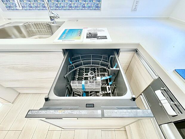 【食洗機】面倒なお片づけは食洗機にお任せ！家事の負担が減って、時間にも気持ちにもゆとりができます。