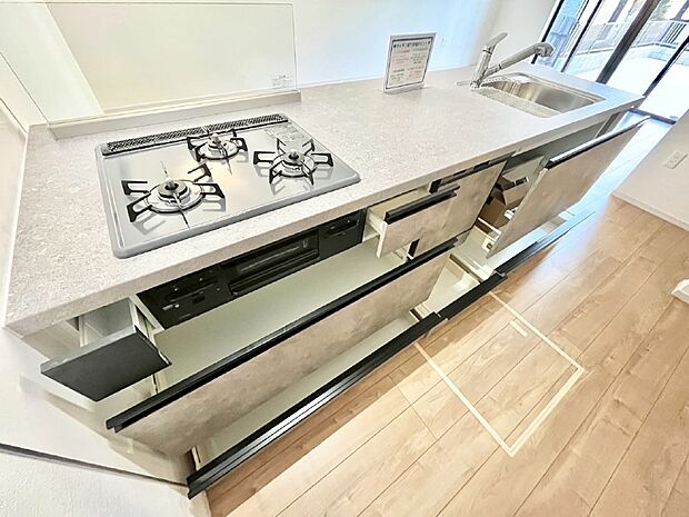 【スライド収納】使いやすさを優先したスライド式収納タイプ！