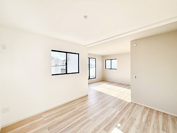 【洋室】2部屋に分けても利用できるフレキシブルな間取りプラン