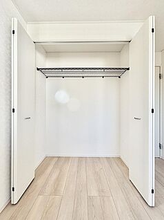 洋室クローゼット