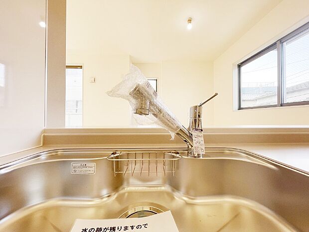 【蛇口一体型浄水器】いつでも清潔なおいしいお水を。一つの水栓で水道水と浄水を使い分け。