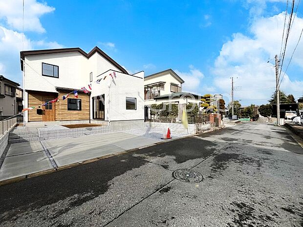 【前面道路含む現地写真】堂々完成!! ここから始まる新生活を応援いたします!