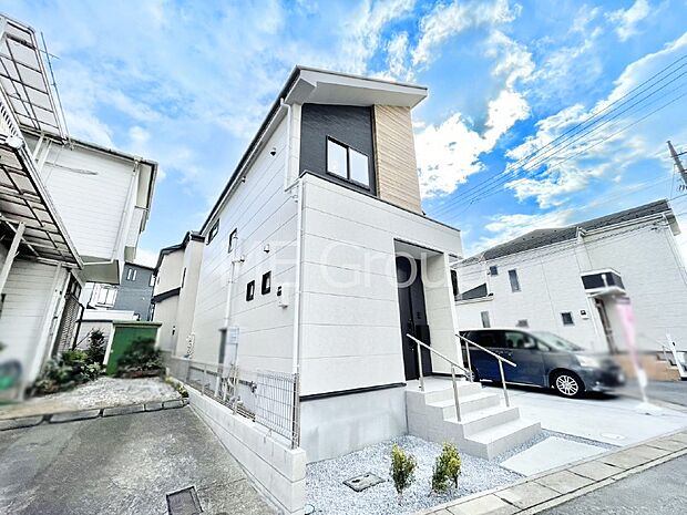 【現地外観写真】溢れる陽光でご家族の笑顔も輝く