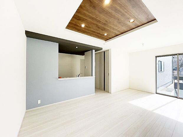 【ダイニング】家族が自然と集まる憩いのスペースになりそう