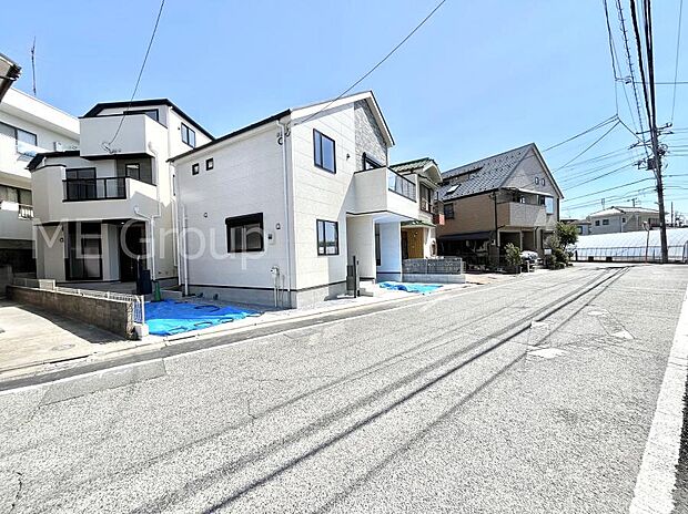 【前面道路含む現地写真】前面道路はきちんと整備されています  