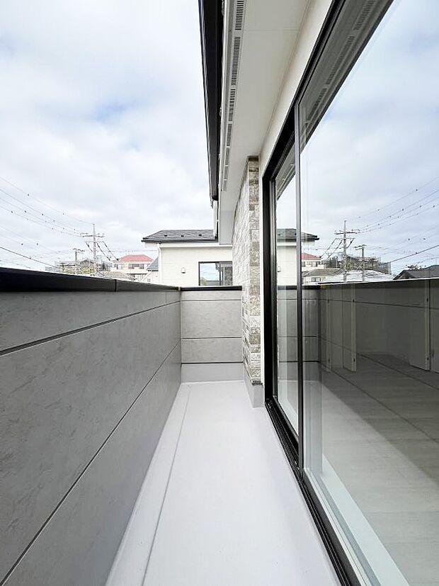 【バルコニー】風通しの良いバルコニー