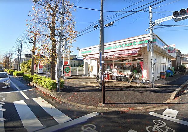 ローソンストア100 新松戸南店（約500m・徒歩7分）