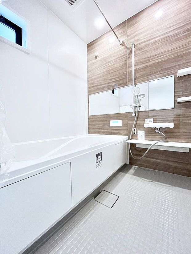 【浴室】一日の疲れを癒やす大切なバスタイム。ゆっくりとお風呂を楽しんで疲れをとりたいですね！  