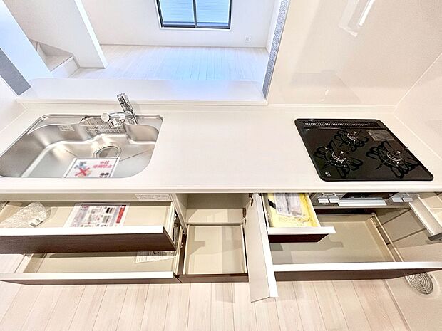 【スライド収納】使いやすさを優先したスライド式収納タイプ！