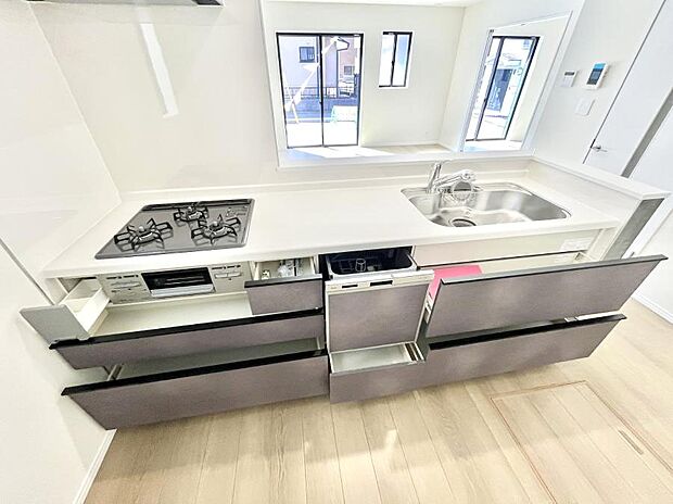 【スライド収納】使いやすさを優先したスライド式収納タイプ！