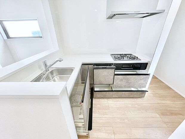 【スライド収納】使いやすさを優先したスライド式収納タイプ!