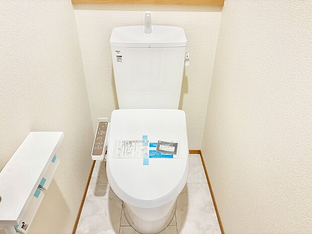 【トイレ】トイレは安心の２箇所！朝のバタバタも一安心です。