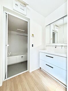 脱衣場