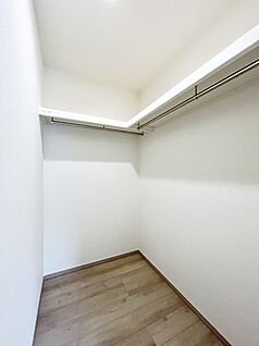 ウォークインクローゼット