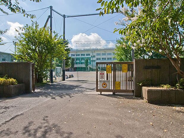 市川市立百合台小学校(約640m・徒歩8分)