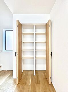 リビング収納