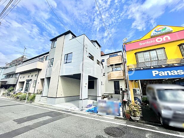 【前面道路含む現地写真】堂々完成！！ ここから始まる新生活を応援いたします！ 