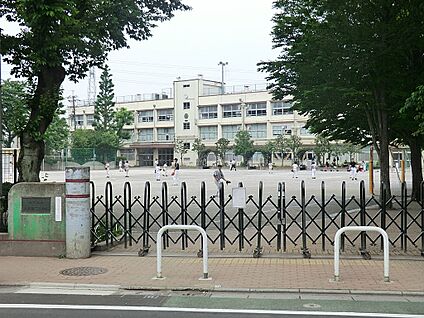 練馬区立大泉第三小学校 1000m