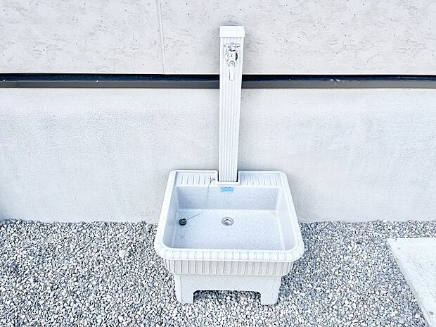 【その他現地】外水栓があると、庭のお手入れやちょっとした手洗い・洗車に便利です