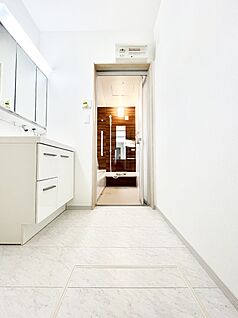脱衣場