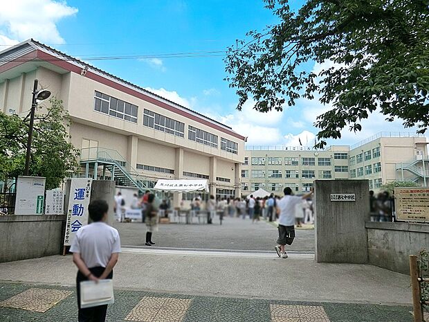 荒川区立第七中学校（約260m・徒歩4分）