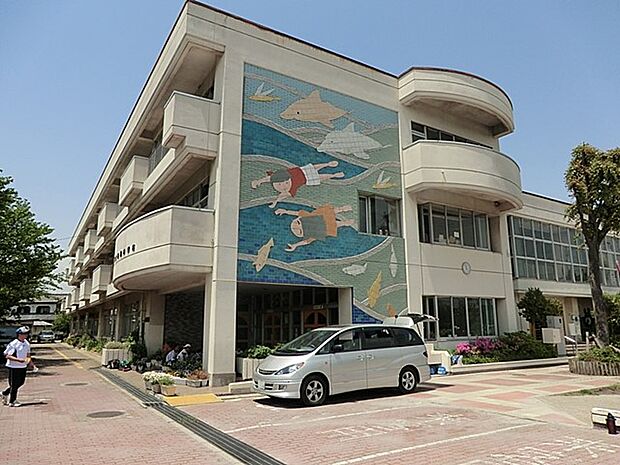 草加市立青柳小学校（約140m）
