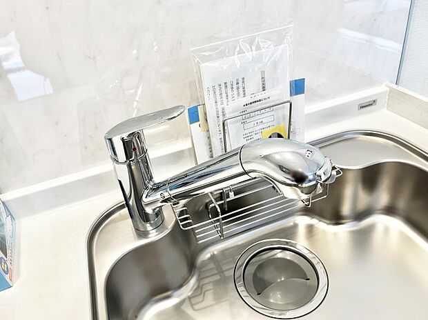 【浄水器】いつでも清潔なおいしいお水を。一つの水栓で水道水と浄水を使い分け。