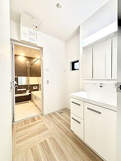 脱衣場