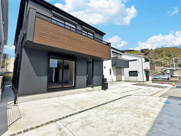 【外観】カースペースは5号棟は3台駐車可能!全棟2台は確保しています♪今なら5棟からお好きな間取りをお選びいただけます♪