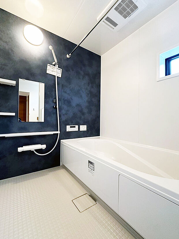 【3号棟浴室】1坪タイプの広々とした浴室は魅力的ですね♪