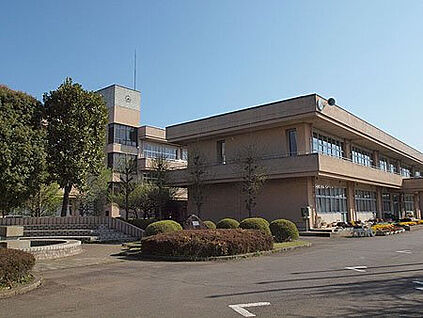 高山学園つくば市立高山中学校 約190m(徒歩約3分)