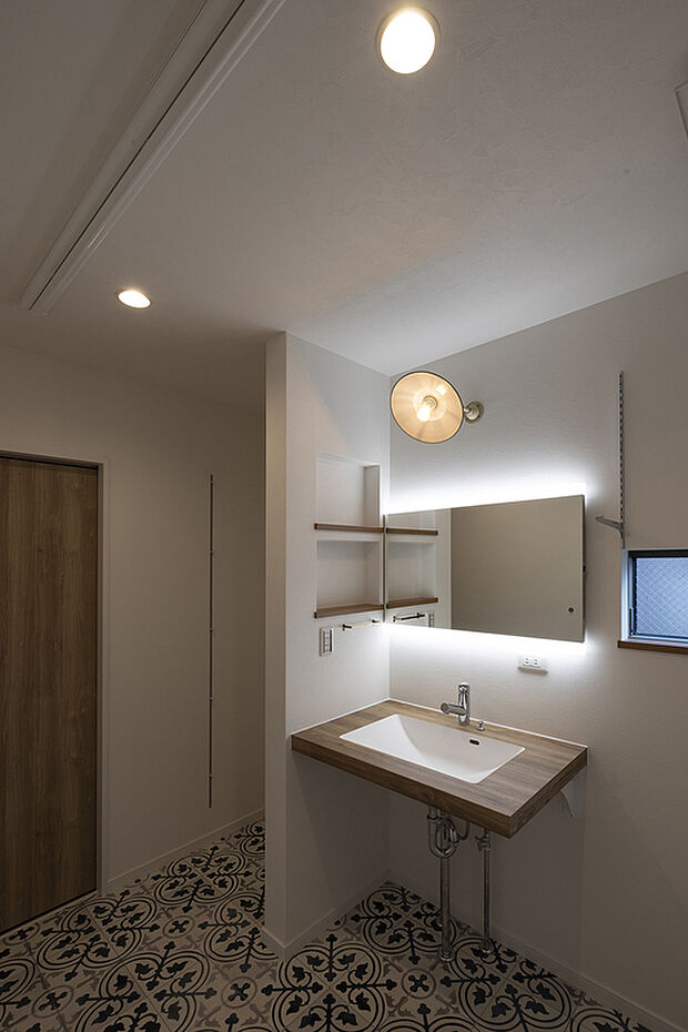 【■洗面】北欧テイストな洗面スペース。一切無駄がなく、高級感ある空間に仕上がりました!